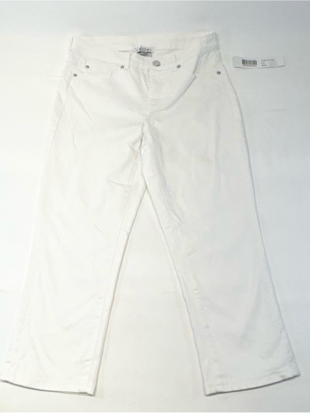 Tribal White Capris NWT Size 4 Mid Calf Stretch Pants